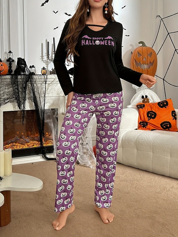 Pyjama femme Halloween violet : haut noir Happy Halloween et pantalon violet à motifs citrouilles, vue de face