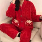 Surpyjama avec motif fraises en polyester polaire pour femme_6