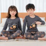 Surpyjama en coton pour enfant 3 ans à col rond_36