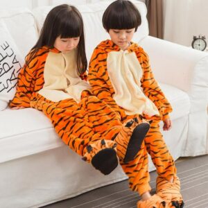 Surpyjama tigre une pièce pour enfant sous forme de combinaison_1