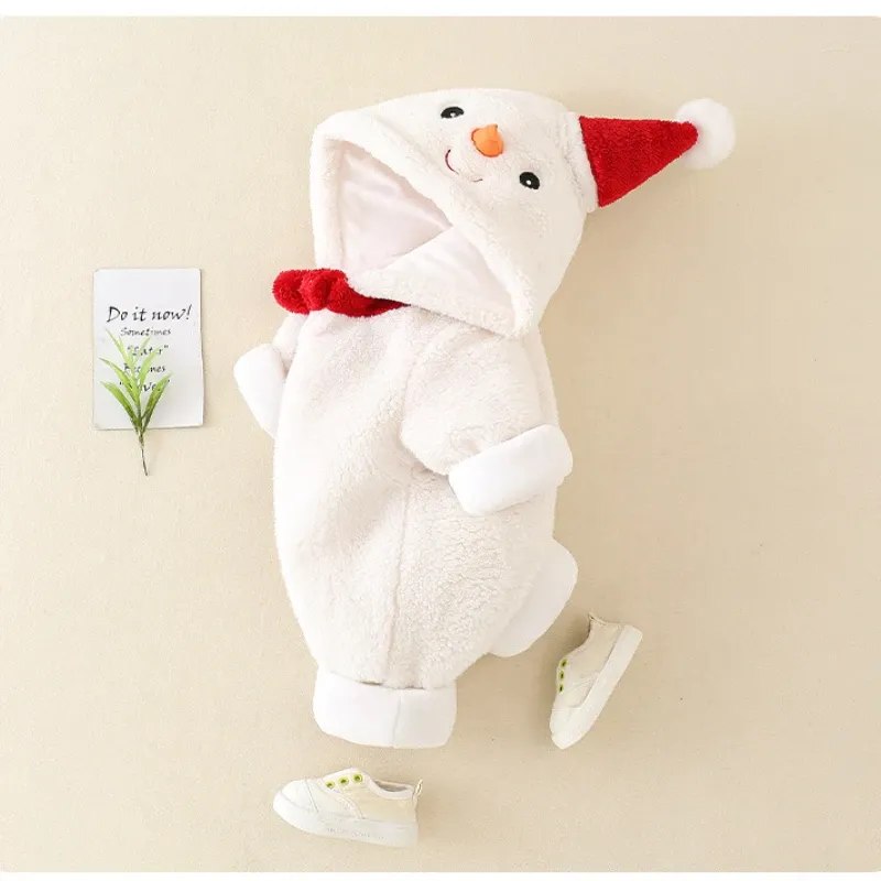 Barboteuse bébé bonhomme de neige vue de profil avec bonnet rouge à pompon