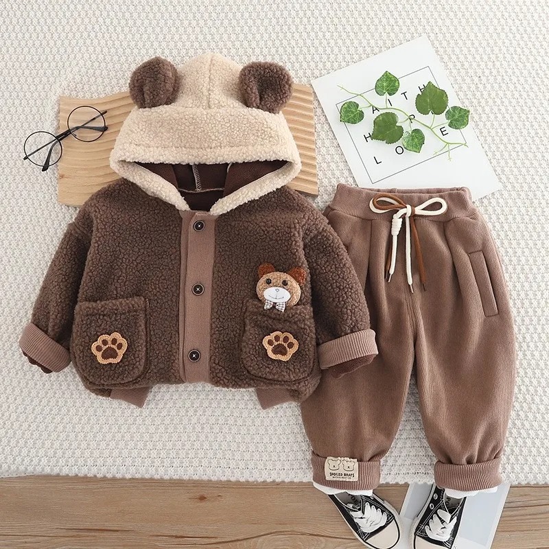 Ensemble enfant 2 pièces : manteau à capuche façon ourson et pantalon – Image 1