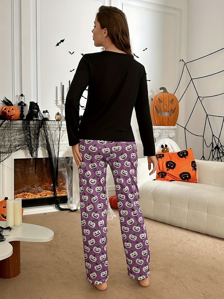 Pyjama femme Halloween noir et violet vu de dos, haut manches longues et pantalon citrouilles